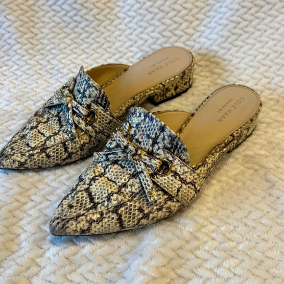 Cole Haan Emily Black Gray Python Print Womens Slip On Leather Mules Size 7B - Picture 1 of 8